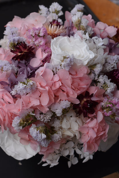 Barbie Self supporting round bouquet
