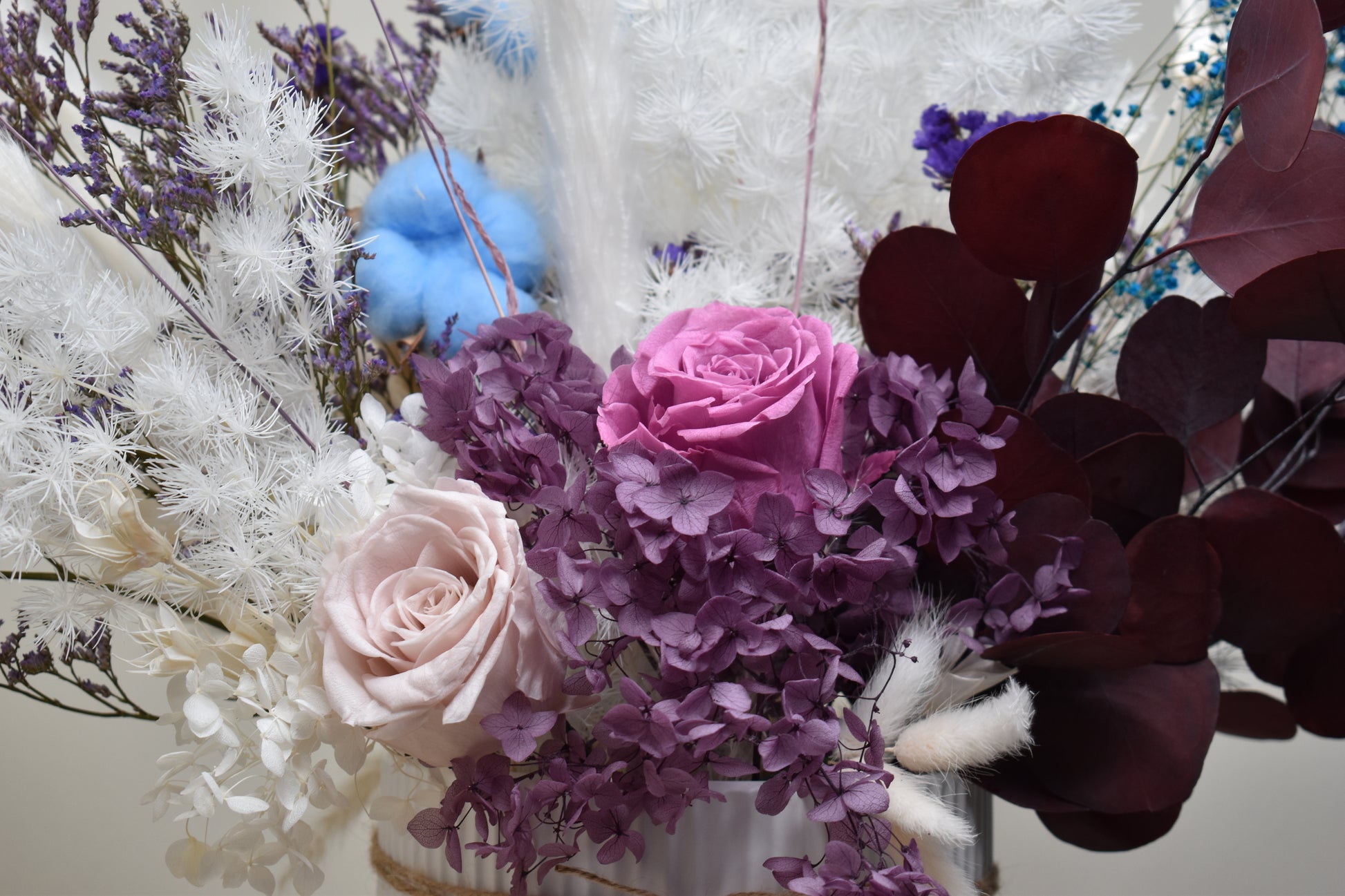 Dried flowers arrangement set from kenyan lady fleur close-up photo.